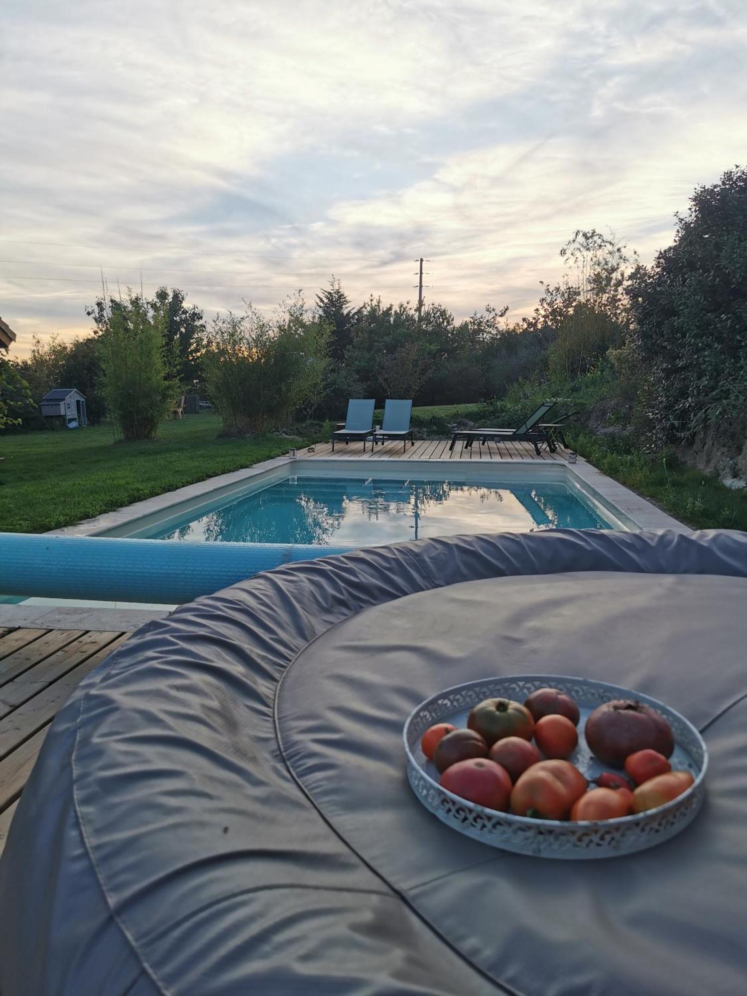 Bed and Breakfast La Bulle Des Champs Champmotteux Exteriér fotografie
