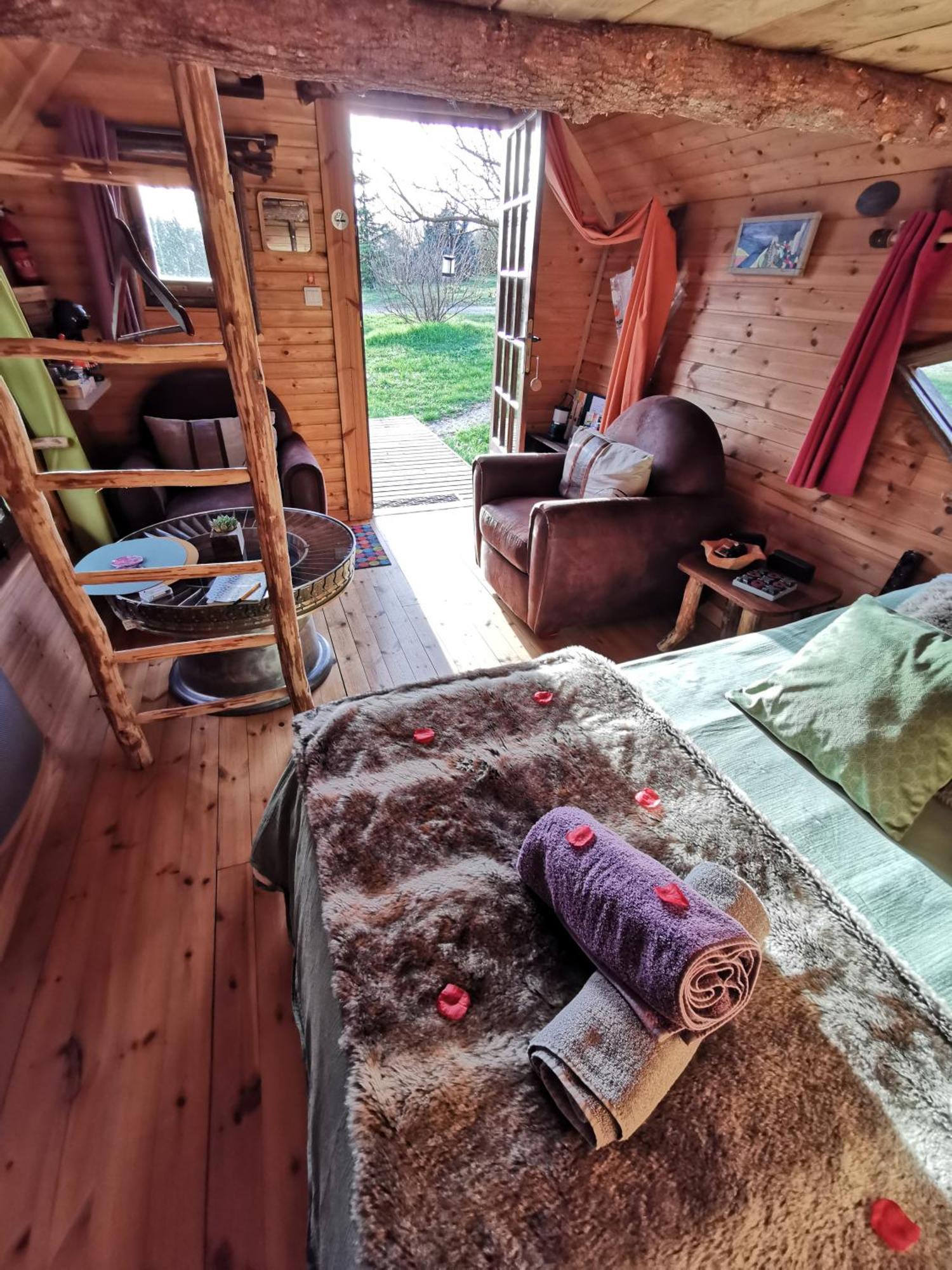 Bed and Breakfast La Bulle Des Champs Champmotteux Pokoj fotografie